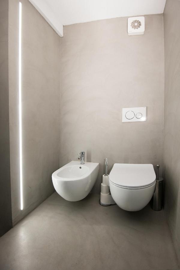 Larius Apartment Como Bagian luar foto